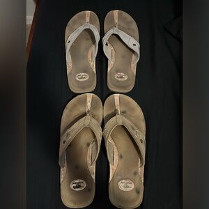 2 Pairs of Men’s Rocket Dog Sandals